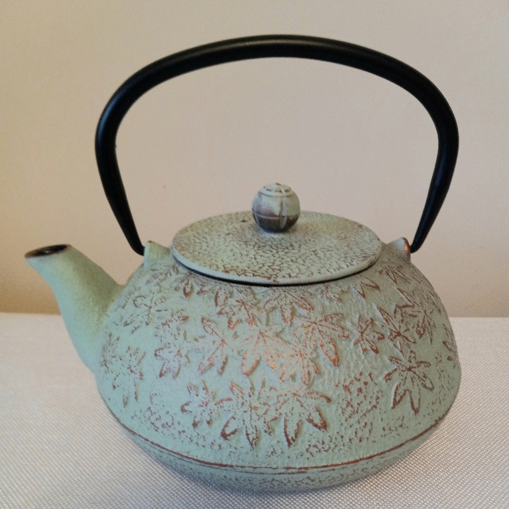 Japanese Tetsubin Cast Iron Enamel Lidded Teapot Celadon Green Gold Leaf Pattern